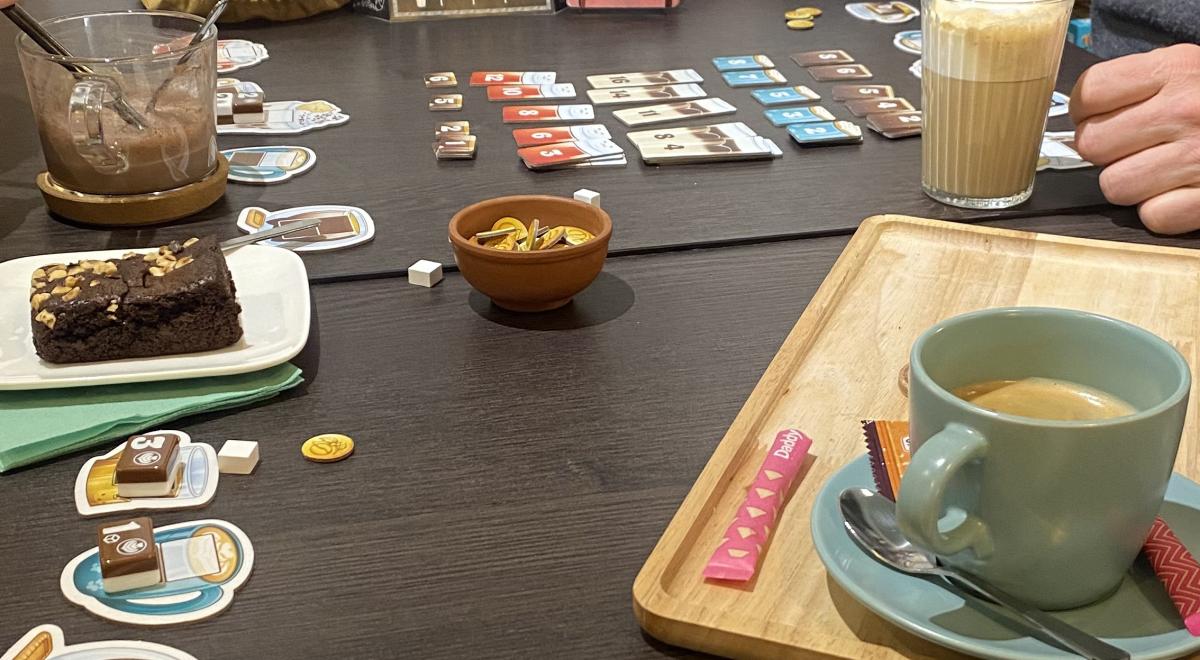 Pause goûter en famille - Le Colibri Ludique EMBRUN - Pause goûter en famille - Le Colibri Ludique EMBRUN