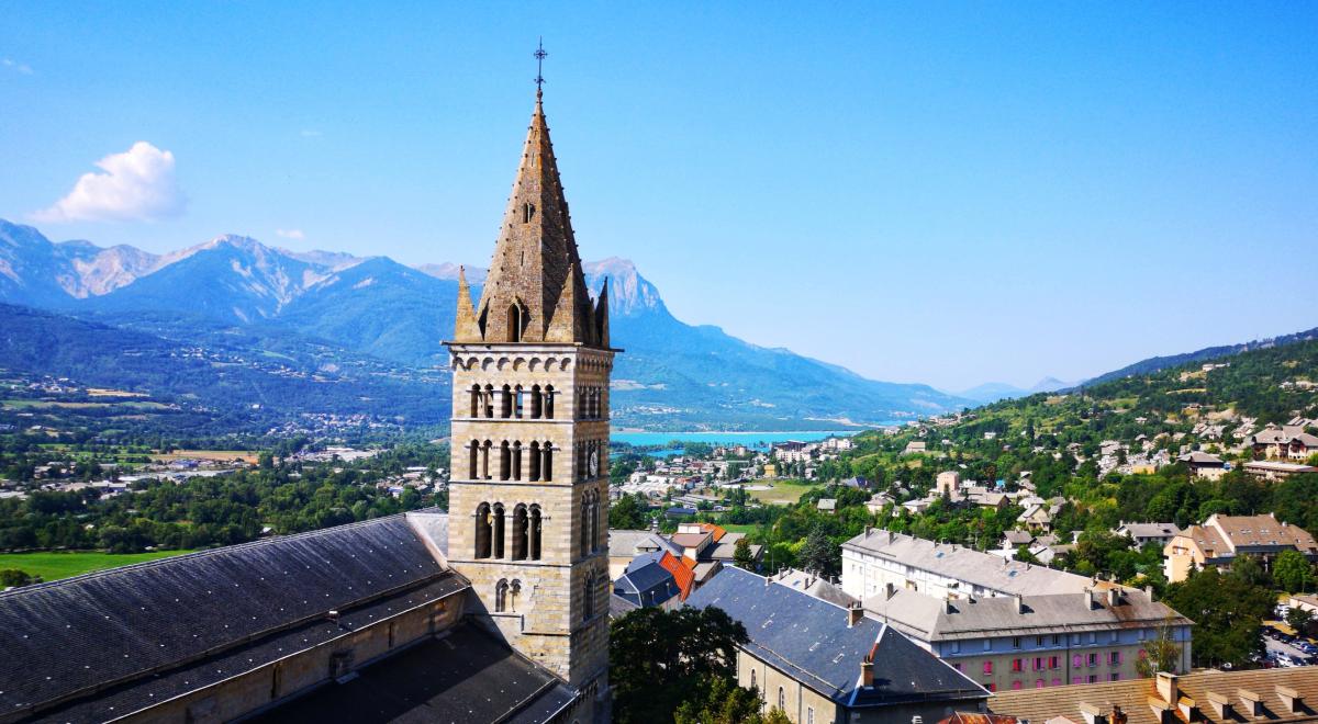Causerie du Patrimoine &quot;Heurs et malheurs dans l'histoire d'Embrun&quot; - Mairie d'Embrun