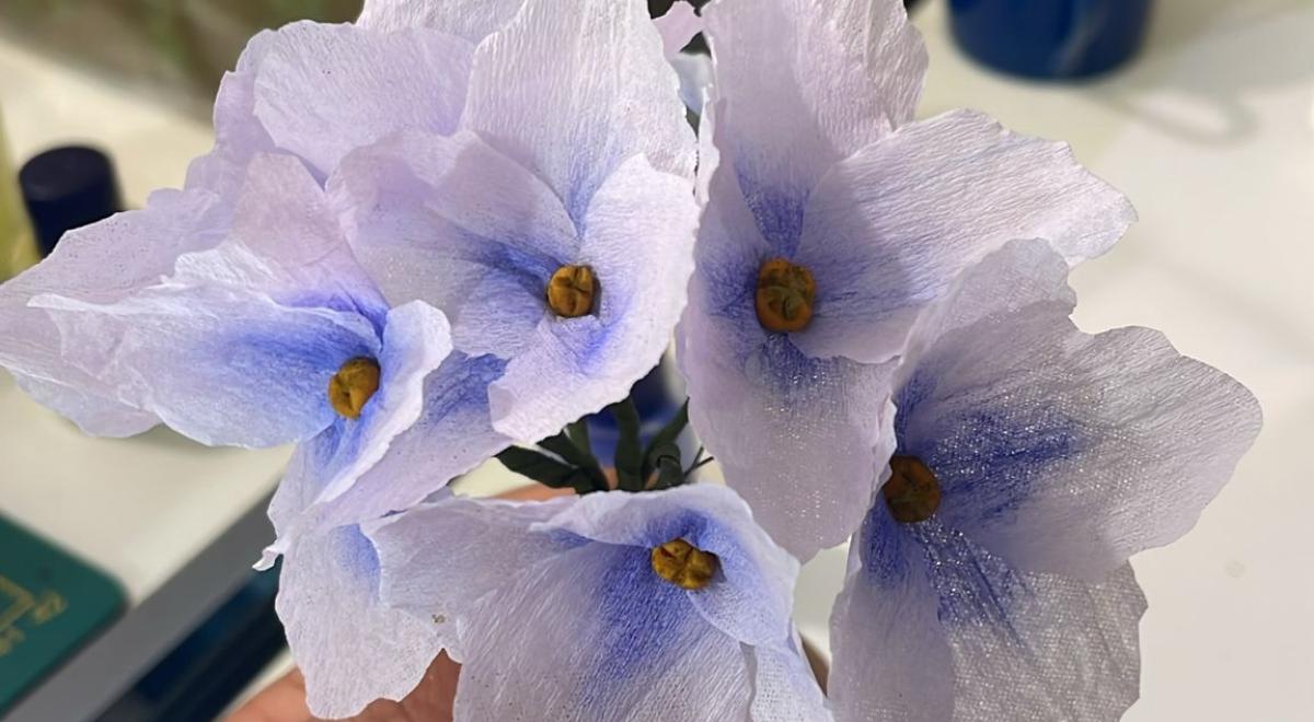 atelier création d'un Bouquet en papier crépon EMB - atelier création d'un Bouquet en papier crépon EMB
