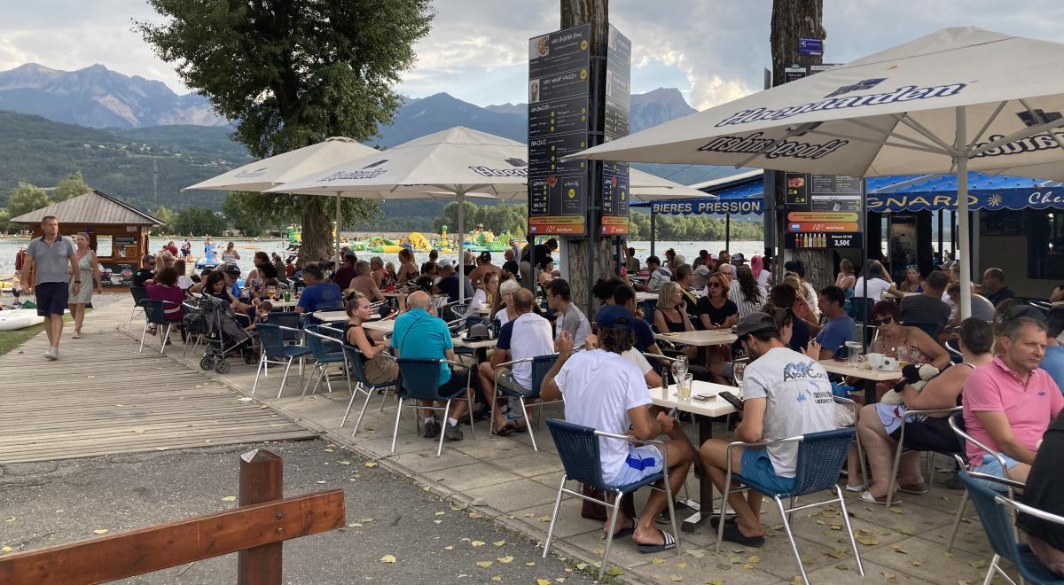 Terrasse - Le Cagnard EMBRUN - Terrasse - Le Cagnard EMBRUN Terrasse - Le Cagnard EMBRUN - Terrasse - Le Cagnard EMBRUN