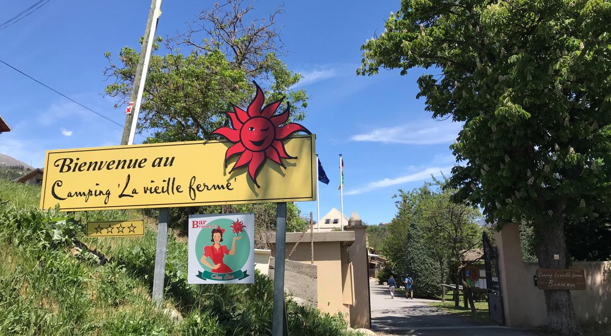 Chez Elsa Bar Brasserie - Chez Elsa Bar Brasserie Chez Elsa Bar Brasserie - Chez Elsa Bar Brasserie