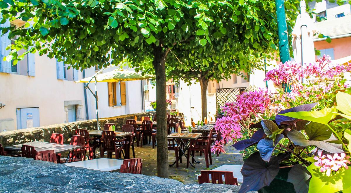 l Ogow - terrasse ombragée