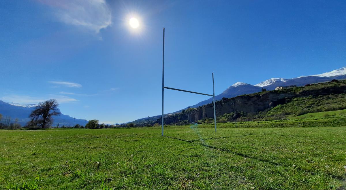 Stade de rugby embrun