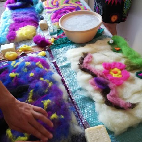 Atelier laine feutrée EMBRUN - Atelier laine feutrée EMBRUN