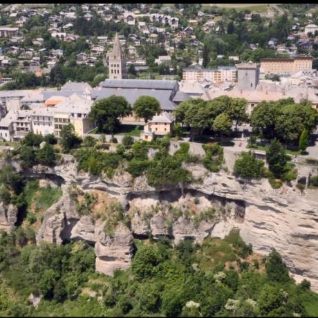 7_embrun_vue_ciel_coupee.jpg 7_embrun_vue_ciel_coupee.jpg