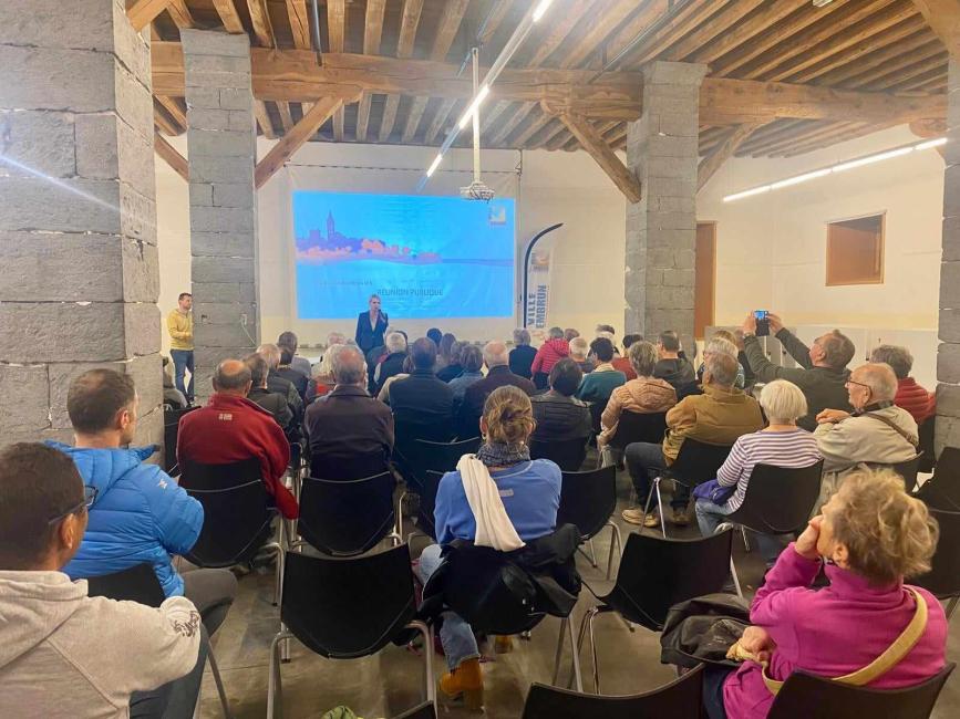 Réunion publique embrun